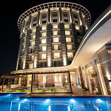 Lyfe Hotel Бхубанешвар Екстериор снимка