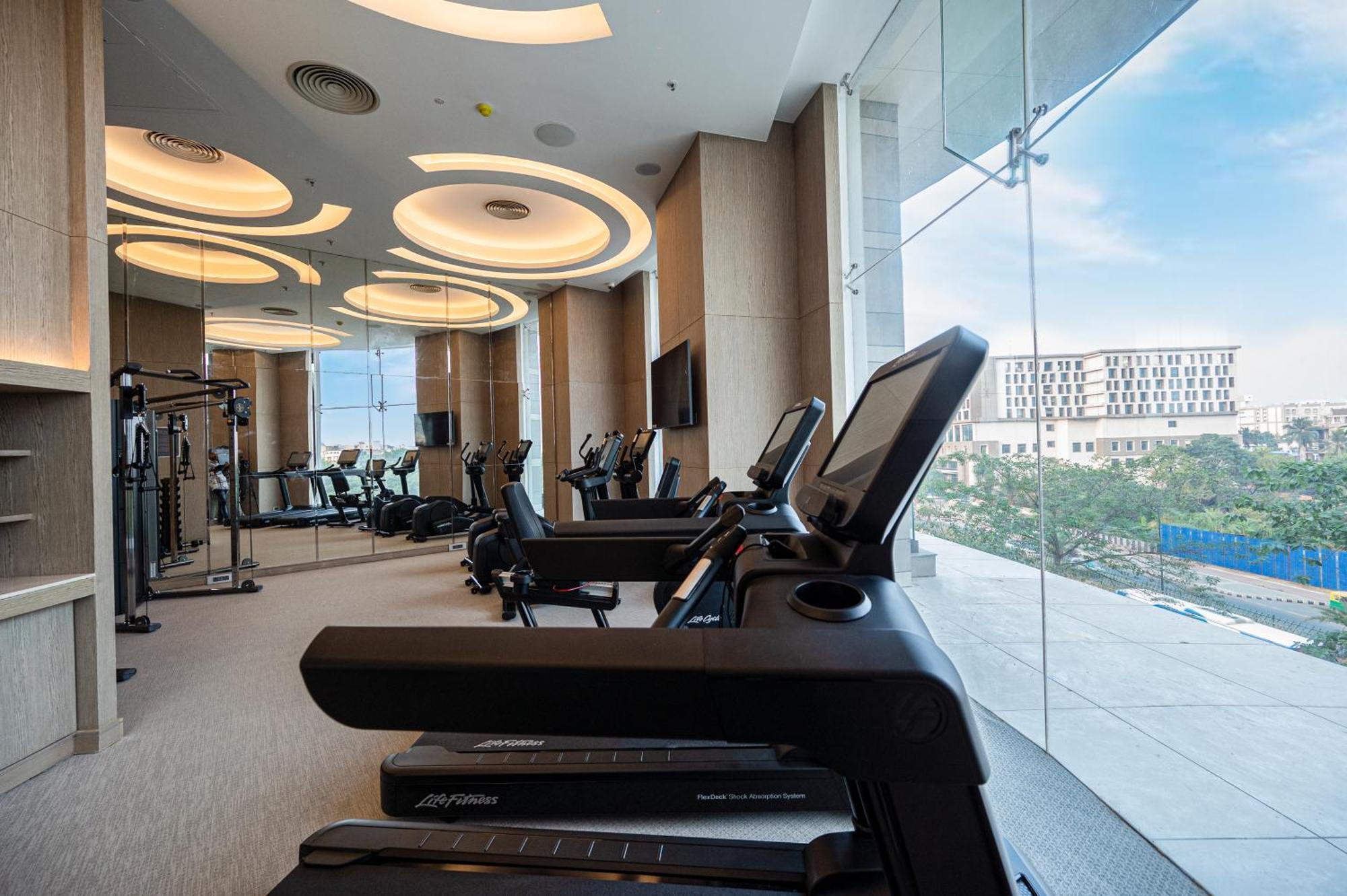 Lyfe Hotel Бхубанешвар Екстериор снимка