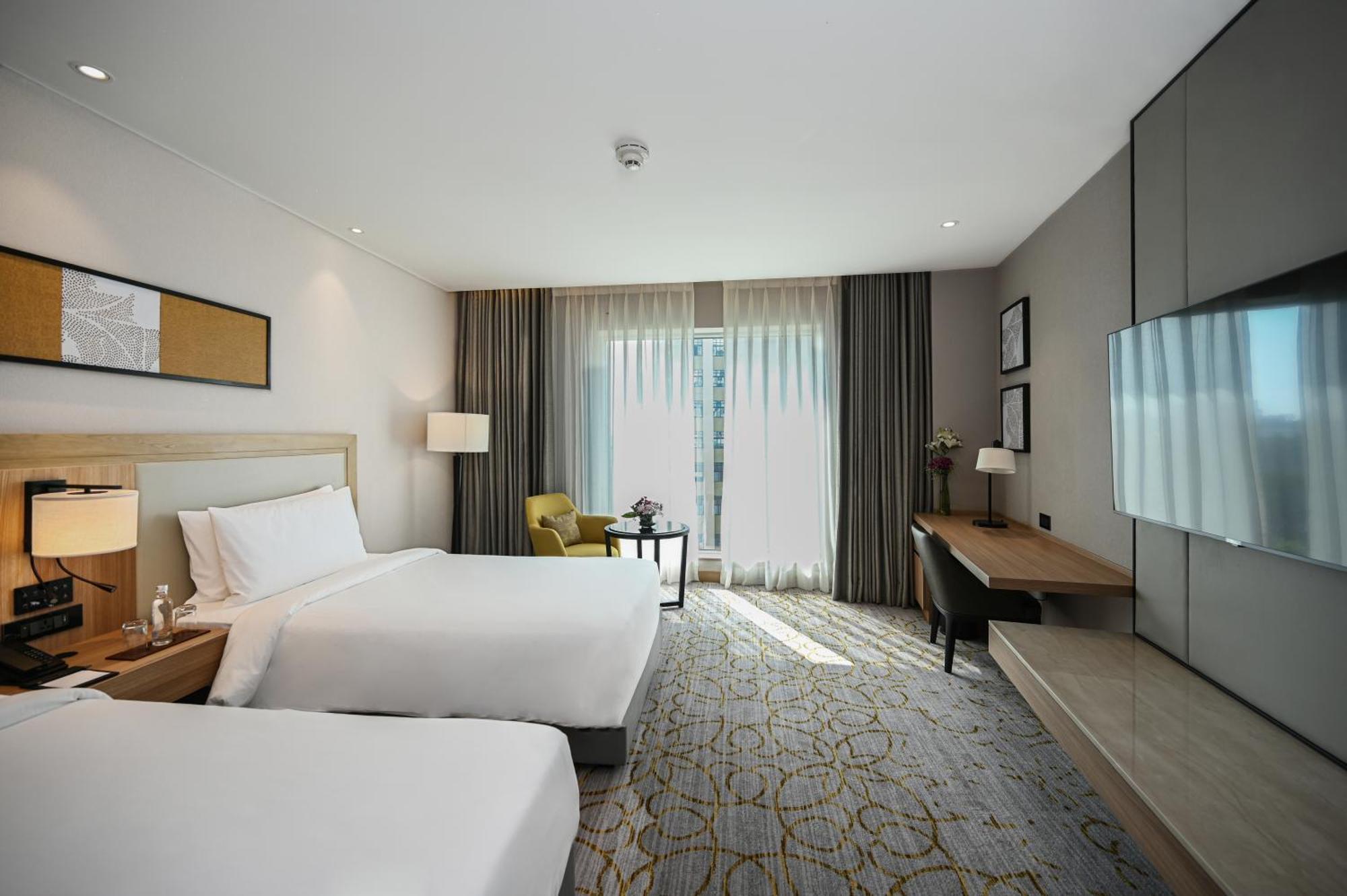 Lyfe Hotel Бхубанешвар Екстериор снимка